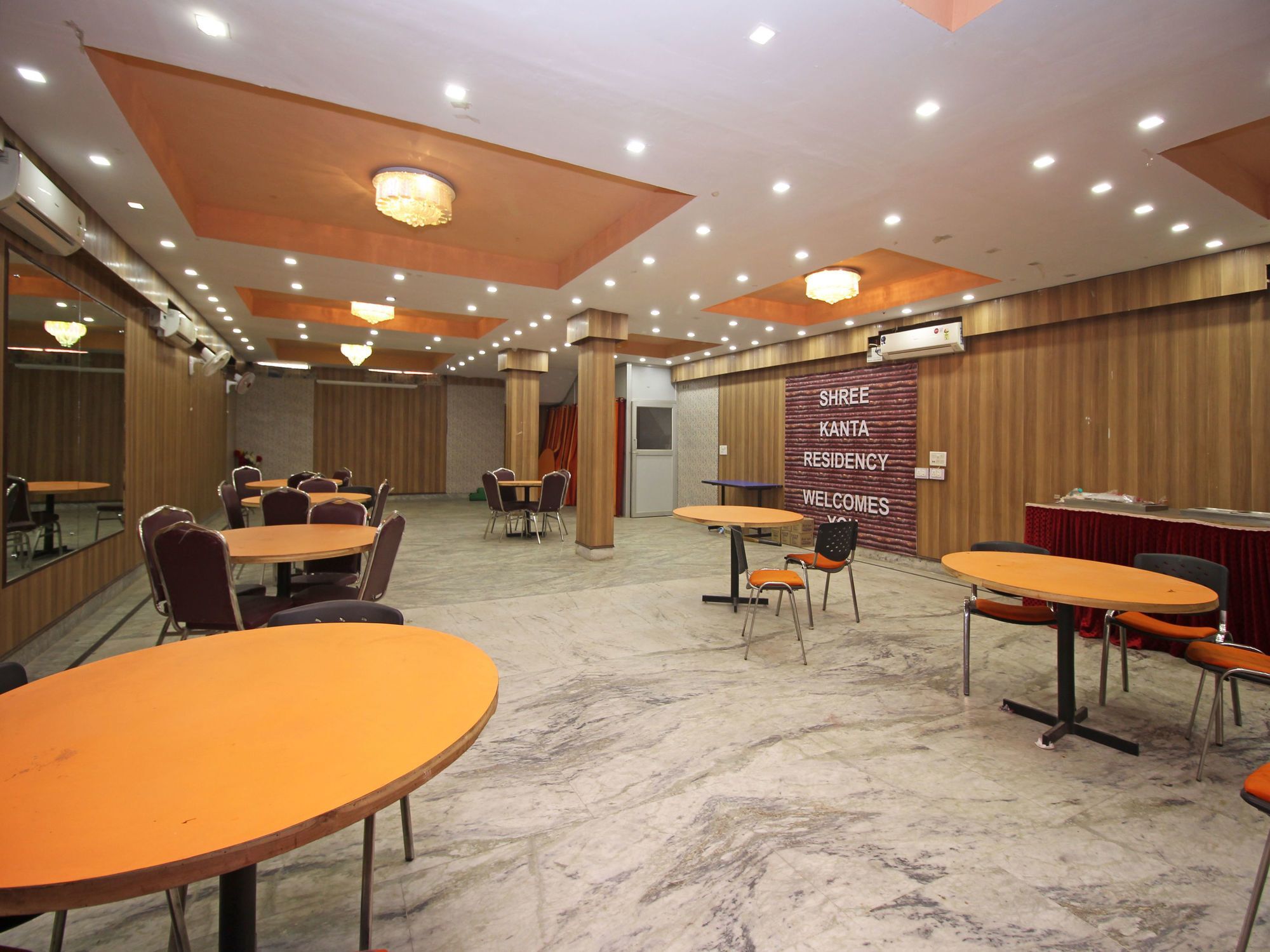 Oyo 576 Hotel Shree Kanta Residency Gurgaon Exteriör bild