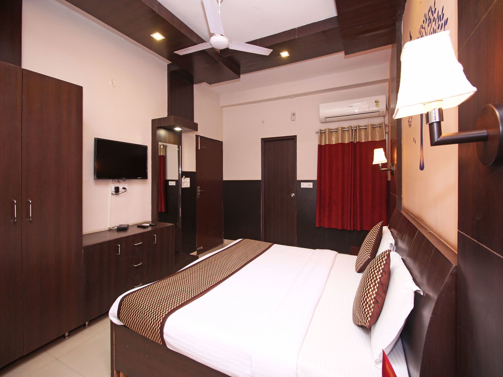 Oyo 576 Hotel Shree Kanta Residency Gurgaon Exteriör bild